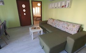 Oscar'S Apartment
